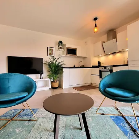 Daire Le Marend 2 - Magnifique T3 Avec Terrasse Et Parking Antibes